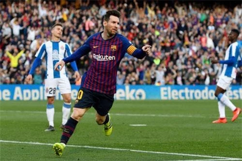 Messi ăn mừng bàn thắng.