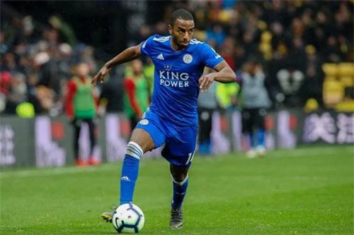 Hậu vệ phải: Ricardo Pereira (Leicester City).