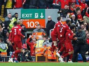 Liverpool 2-1 Tottenham: Ăn nhau phút cuối