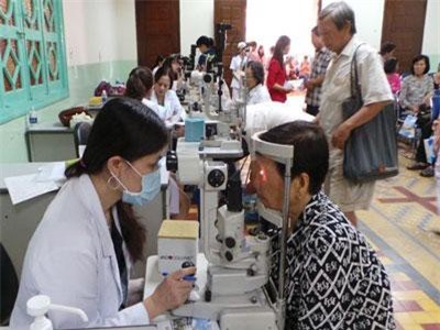 Mùa nắng nóng, coi chừng những bệnh nguy hiểm với mắt