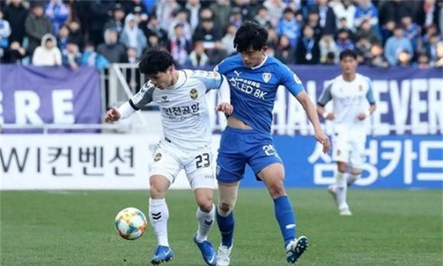 nguyen-cong-phuong-incheon-united_1de7wfwida5qd1gxj5c39jyxu1.jpg