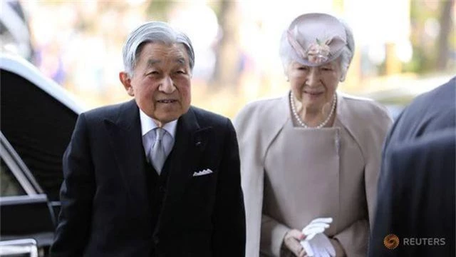Những lần đi ngược chuẩn mực truyền thống của Nhật Hoàng Akihito - 1
