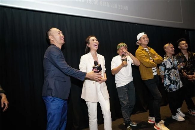 Thu Trang bày tỏ “Thương chồng lắm” giữa sự kiện quảng bá phim - Ảnh 12.