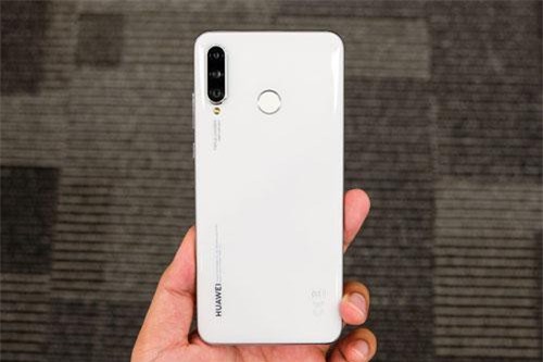 Chi tiết smartphone tầm trung đáng mua bậc nhất ở Việt Nam