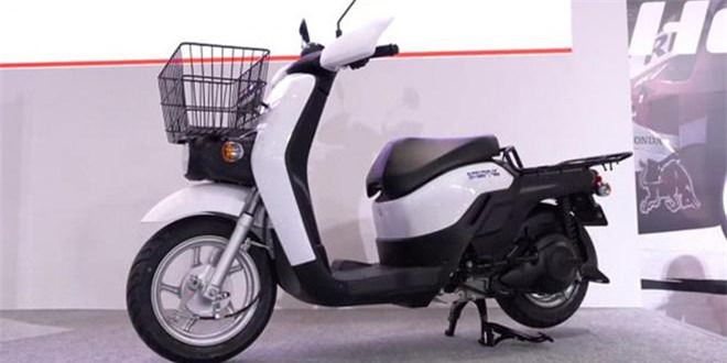 Honda ra mắt xe ga điện mới, nhỏ gọn như Honda Super Cub