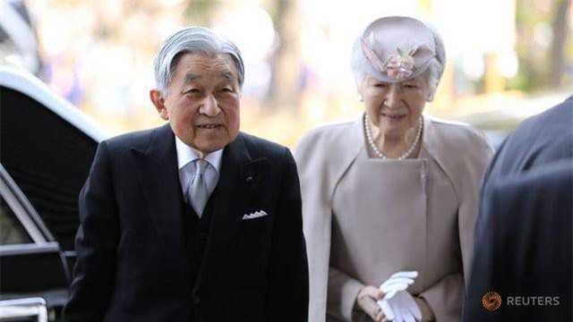 Những lần "đi ngược" chuẩn mực truyền thống của Nhật Hoàng Akihito