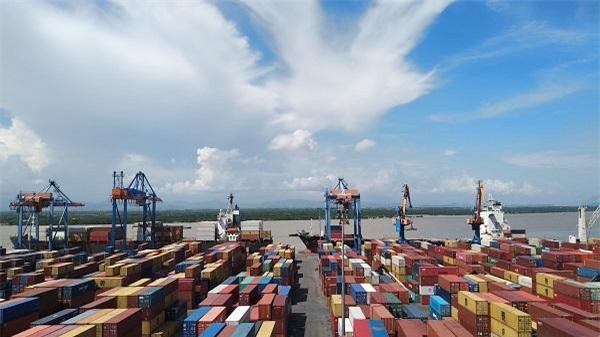 Yêu cầu các hãng tàu miễn giảm giá dịch vụ lưu container cho DN chủ hàng nhập khẩu