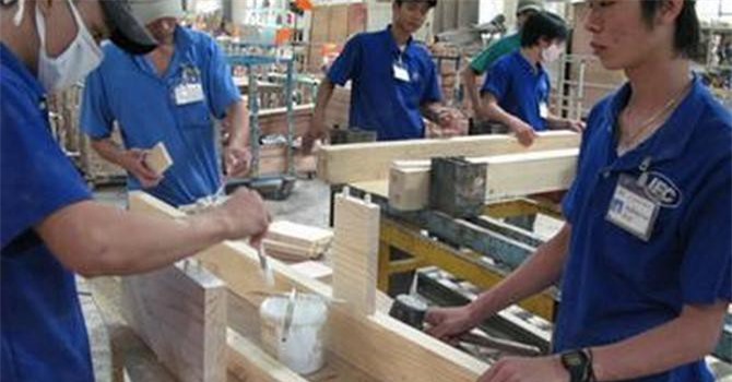 Nên mạnh dạn giảm thuế cho doanh nghiệp nhỏ và vừa xuống còn 10 - 15%?