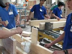 Nên mạnh dạn giảm thuế cho doanh nghiệp nhỏ và vừa xuống còn 10 - 15%?
