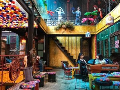 CLIP: Độc đáo quán cà phê với 90% vật dụng làm đồ tái chế