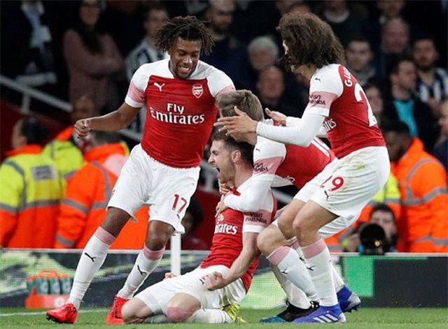 Sau 20 năm, Arsenal mới ấn tượng như vậy trên sân nhà