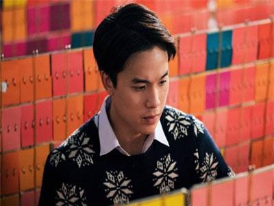 Vô tình gặp lại vợ cũ ở siêu thị, cô ấy tươi cười gọi một tiếng "chồng ơi" khiến tôi đứng hình đau đớn