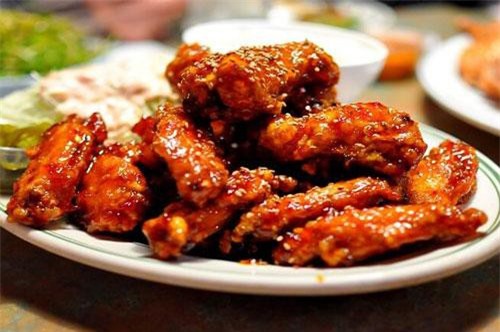 CLIP: Cách làm món gà chiên tẩm gia vị Hàn Quốc ngon mê ly