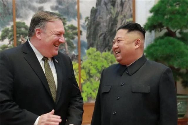 Ngoại trưởng Mỹ: Ông Kim Jong-un hứa sẽ phi hạt nhân hóa - 1