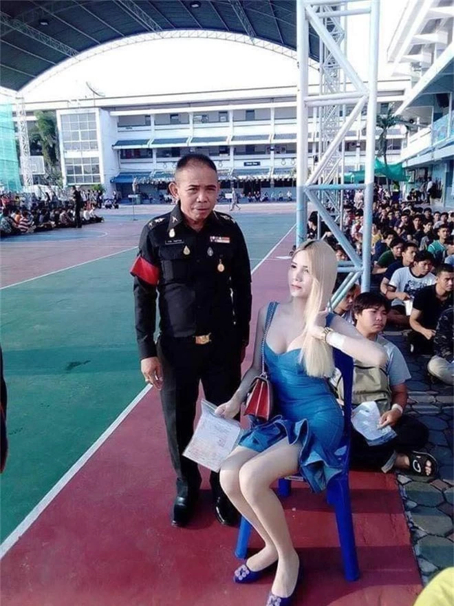 Những người đẹp chuyển giới ở kì khám nghĩa vụ quân sự ở Thái Lan: Đến con gái còn phải trầm trồ! - Ảnh 6.