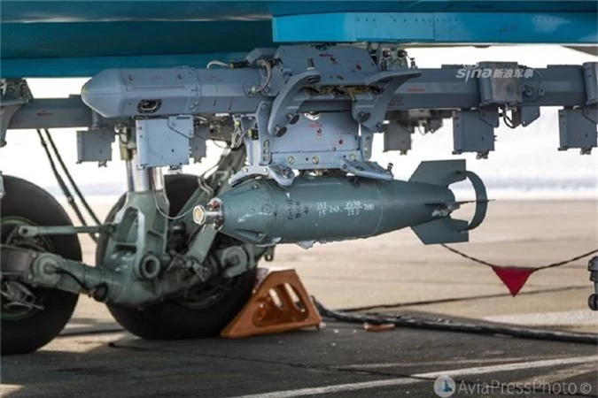 Sukhoi Su-34 mang bom gi trong ngay huan luyen dau nam?-Hinh-3