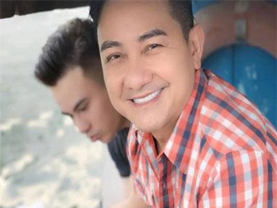 Bạn thân cho biết Anh Vũ lạm dụng thuốc ngủ từ lâu, tối nào cũng uống 5 viên