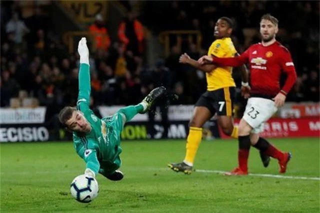 Những khoảnh khắc ở trận thua ngược của Man Utd trước Wolves - 20