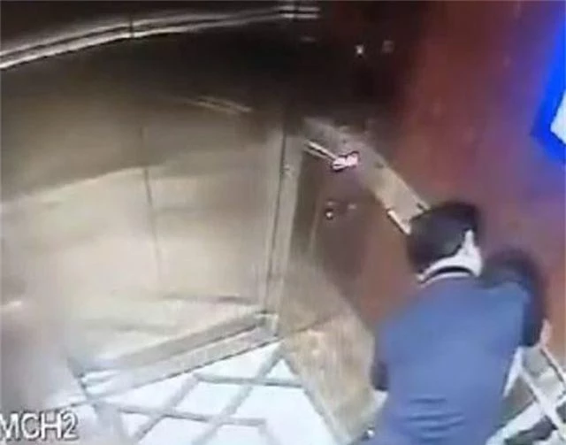 Vụ người đàn ông sàm sỡ bé gái trong thang máy: Có thể khởi tố hình sự - 1