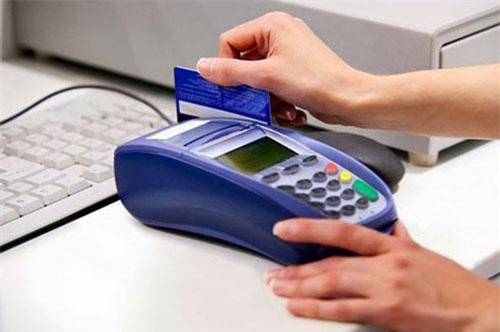 Những nơi có nguy cơ bị mất thông tin khi quẹt thẻ tín dụng