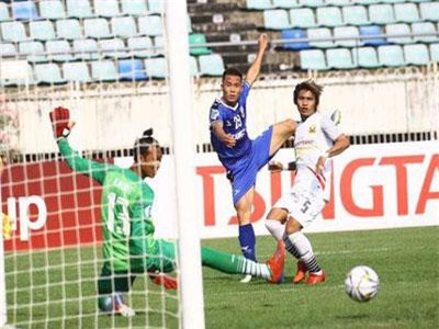 Hai đại diện của bóng đá Việt Nam và sự khác biệt ở cúp châu Á