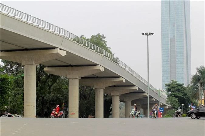 Metro Nhổn - ga Hà Nội thành hình đường trên cao xuyên qua phố phường Thủ đô - 11