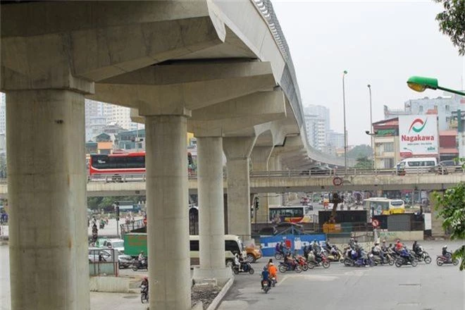 Metro Nhổn - ga Hà Nội thành hình đường trên cao xuyên qua phố phường Thủ đô - 7