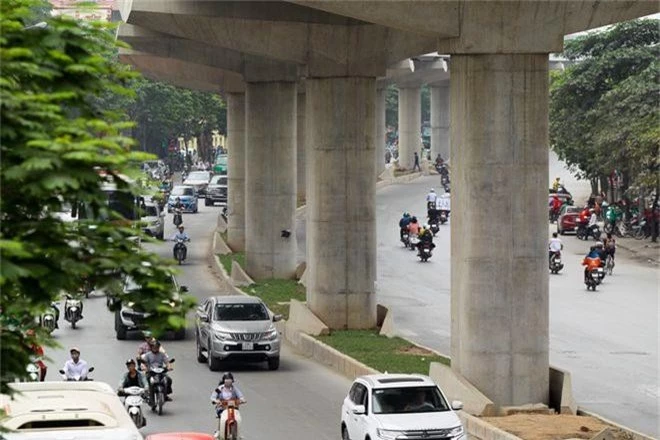 Metro Nhổn - ga Hà Nội thành hình đường trên cao xuyên qua phố phường Thủ đô - 8