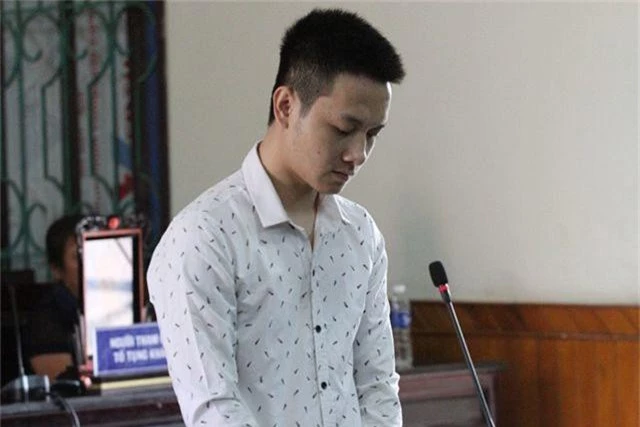 Dùng kéo đâm chết vợ vì bị mắng về muộn - 1 Dùng kéo đâm chết vợ vì bị mắng về muộn - 1