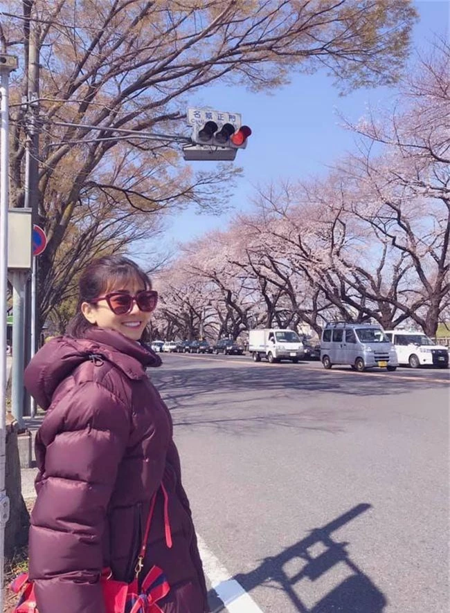 Mai Phương tươi tắn cùng con gái đi du lịch Nhật Bản sau gần 1 năm điều trị ung thư phổi - Ảnh 4.