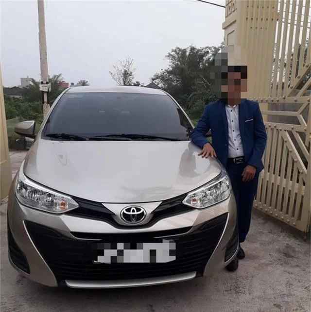 Bắt tạm giam nghi phạm dùng kéo đâm chết nữ nhân viên ngân hàng - 2 Bắt tạm giam nghi phạm dùng kéo đâm chết nữ nhân viên ngân hàng - 2