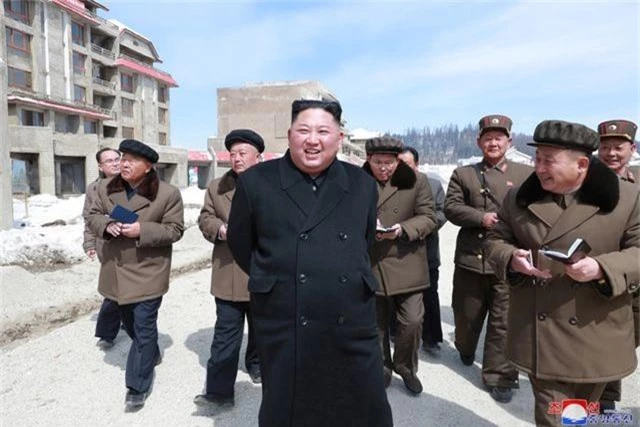 Ông Kim Jong-un có thể sắp ra tuyên bố quan trọng sau chuyến thăm vùng đất thiêng - 1