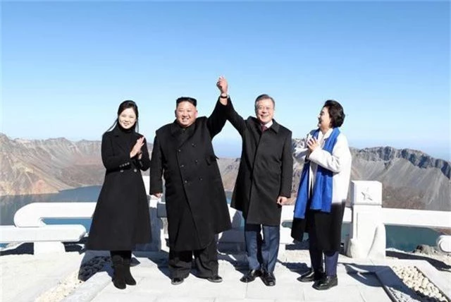 Ông Kim Jong-un có thể sắp ra tuyên bố quan trọng sau chuyến thăm vùng đất thiêng - 4 Ông Kim Jong-un có thể sắp ra tuyên bố quan trọng sau chuyến thăm vùng đất thiêng - 4