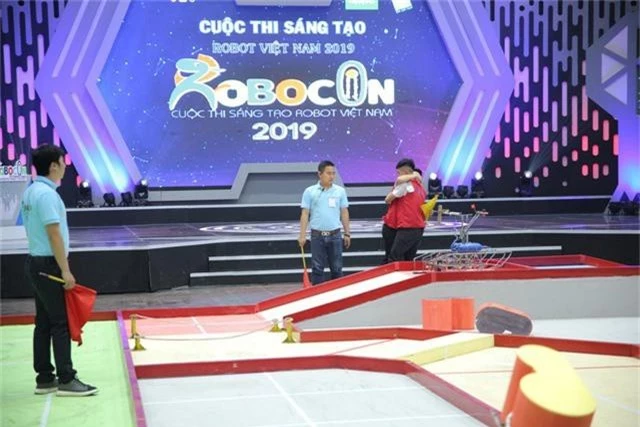 Robocon Việt Nam 2019: Xây dựng bất ngờ vượt qua người anh em Bách khoa - Ảnh 50.