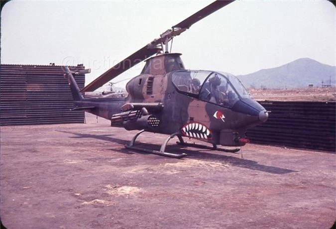 Việt Nam có thu giữ được trực thăng tấn công AH-1 Cobra? - Hình 4 Viet Nam co thu giu duoc truc thang tan cong AH-1 Cobra?-Hinh-4