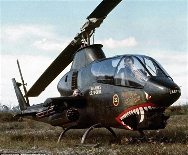 Việt Nam có thu giữ được trực thăng tấn công AH-1 Cobra? - Hình 7 Viet Nam co thu giu duoc truc thang tan cong AH-1 Cobra?-Hinh-7