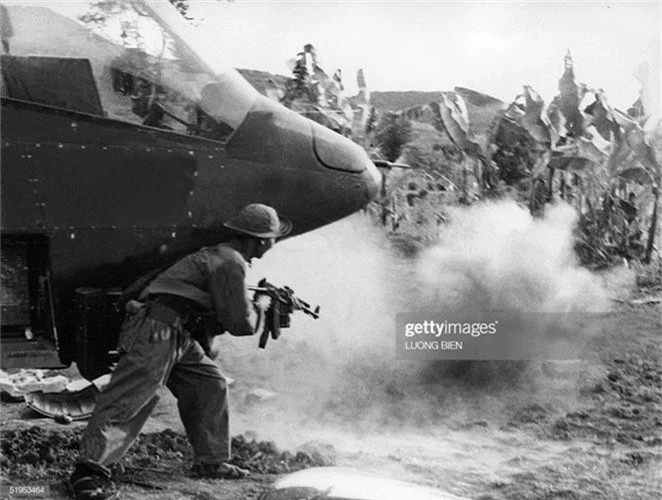 Việt Nam có thu giữ được trực thăng tấn công AH-1 Cobra? - Hình 8 Viet Nam co thu giu duoc truc thang tan cong AH-1 Cobra?-Hinh-8