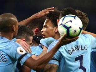 Klopp: Man City mạnh nhất thế giới, có thể ‘ăn 4'
