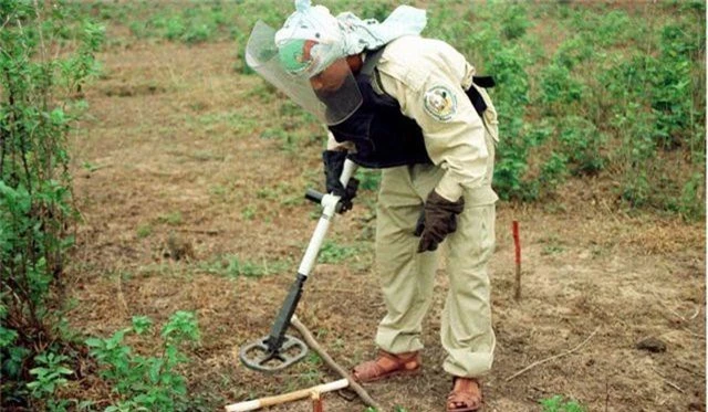 Mỹ hỗ trợ Việt Nam 15 triệu USD để rà phá bom mìn trong năm 2019 - 2