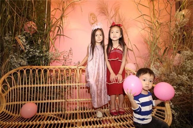 Con gái Đoan Trang xinh như thiên thần trong tiệc sinh nhật lộng lẫy mừng 5 tuổi - Ảnh 24.