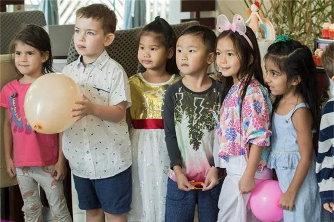 Con gái Đoan Trang xinh như thiên thần trong tiệc sinh nhật lộng lẫy mừng 5 tuổi - Ảnh 8.