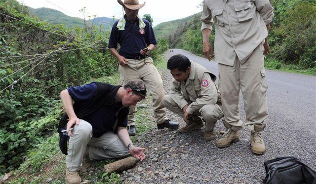 Mỹ hỗ trợ Việt Nam 15 triệu USD để rà phá bom mìn trong năm 2019