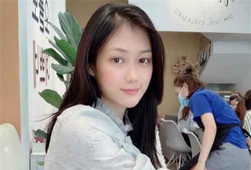 Chỉ cao vỏn vẹn 1m53, cô gái Đắk Lắk vẫn siêu nóng bỏng