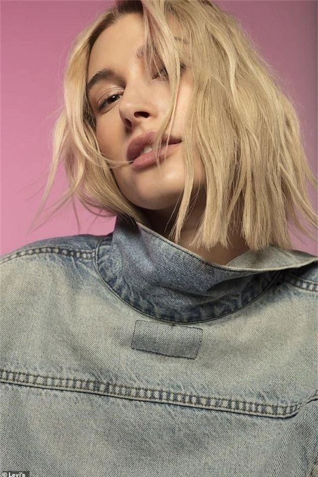 Hailey Baldwin gợi cảm và năng động trong ảnh quảng cáo mới - 3