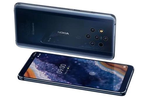 Nokia 9 PureView chỉ có màu xanh nửa đêm. Giá bán của máy ở châu Âu là 699 USD (tương đương 16,21 triệu đồng).