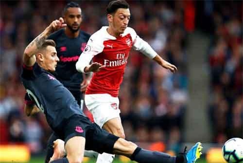  Everton - Arsenal: Hiểm họa Goodison Park