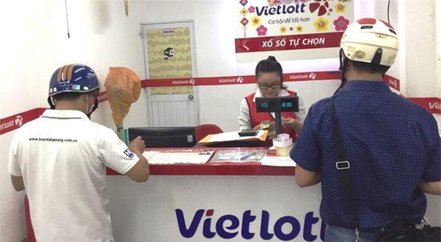Giải độc đắc vượt ngưỡng 100 tỷ đồng, nhiều cửa hàng vé số chờ “hốt bạc”