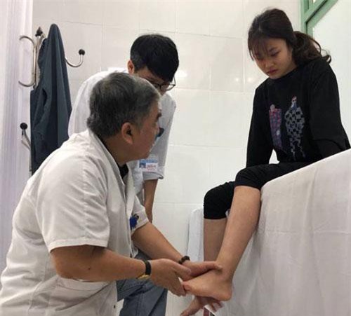 Chấn thương sau tập thể thao: Đừng đắp thuốc nam