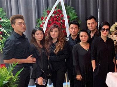 CHUYỆN SHOWBIZ (7/4): Nghệ sĩ Bảo Quốc, Hương Lan, Thu Phương… đến viếng Anh Vũ ở Mỹ, Đàm Thu Trang khoe món quà trăm triệu đồng