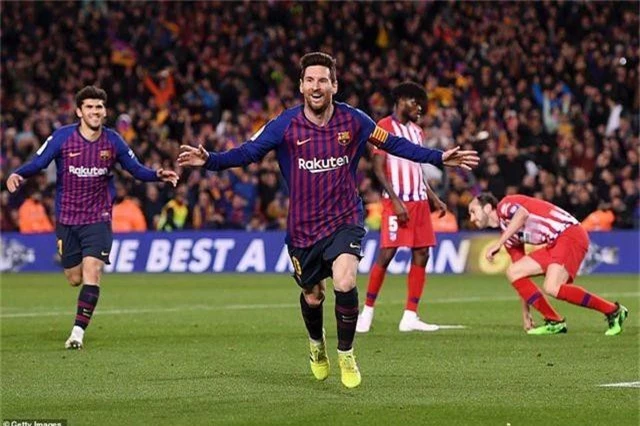 Barcelona 2-0 Atletico: Messi, Suarez bừng sáng phút cuối - 10